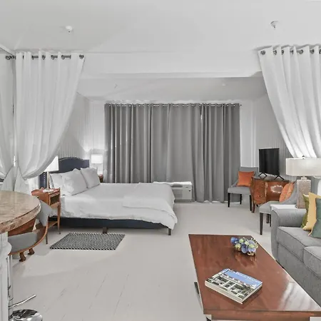 Blue Orchid Apartment-Palm Beach-Pool